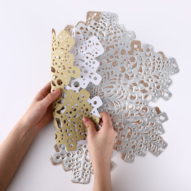 New Snowflakes PVC Hollow Anti-scalding Insulation Pad Table Bowl Mats Home Christmas Decor Heat Resistant Placemat Dining Table - ArchCanvas Haven